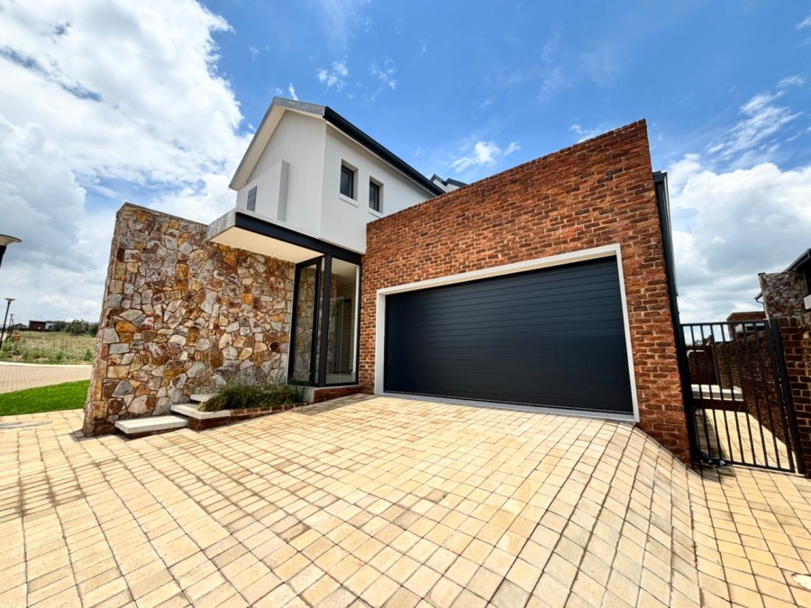 3 Bedroom Property for Sale in Helderzicht Eco Estate North West